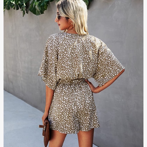 NTW 3/4 Sleeve Romper Leopard Print - Picture 3 of 6